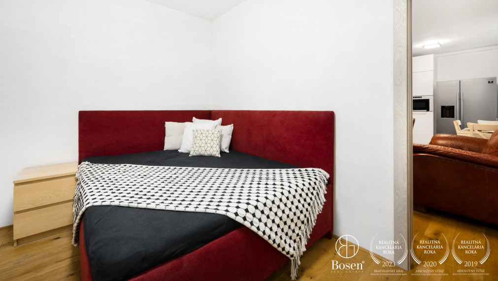 BOSEN | Priestranný 3 izbový byt v tichej lokalite m.č. Ružinov - Trnávka, ulica Banšelova, 82 m2