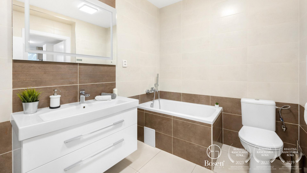 BOSEN | Priestranný 3 izbový byt v tichej lokalite m.č. Ružinov - Trnávka, ulica Banšelova, 82 m2