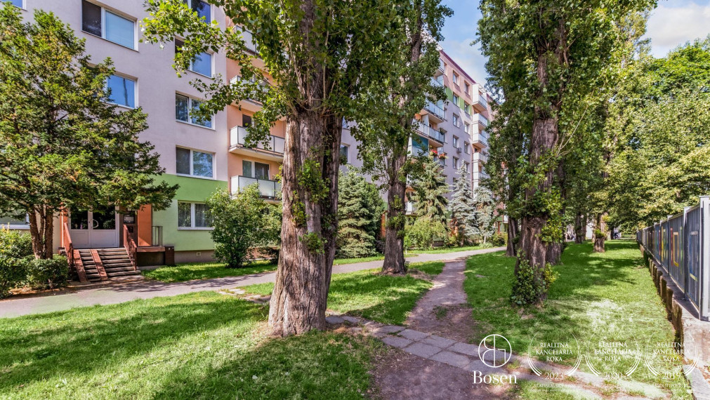 REZERVOVANÉ | Priestranný 3 izb.byt v skvelej lokalite, Ružinov, Andreja Mráza, 81 m2