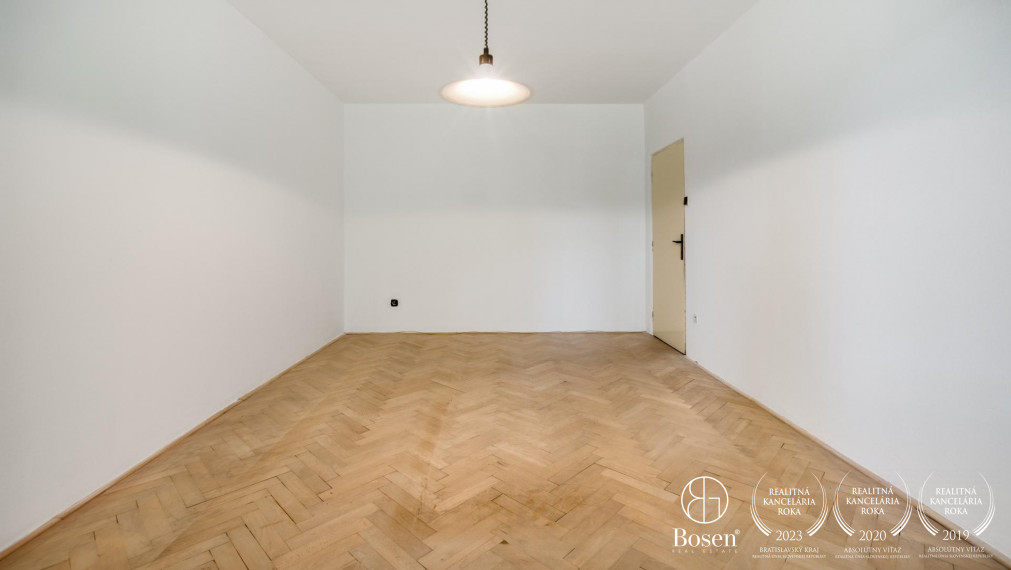 REZERVOVANÉ | Priestranný 3 izb.byt v skvelej lokalite, Ružinov, Andreja Mráza, 81 m2