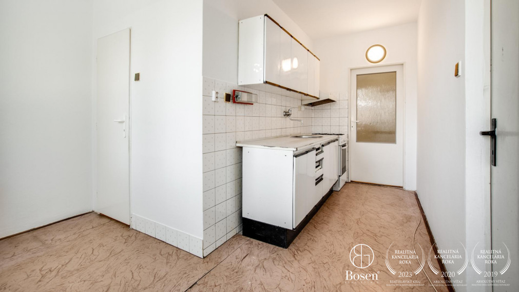 REZERVOVANÉ | Priestranný 3 izb.byt v skvelej lokalite, Ružinov, Andreja Mráza, 81 m2