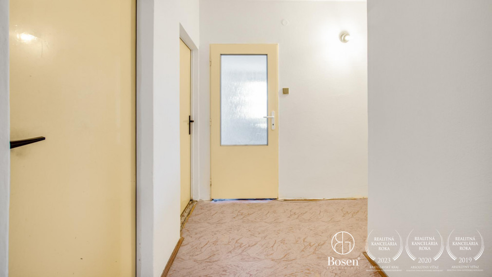 REZERVOVANÉ | Priestranný 3 izb.byt v skvelej lokalite, Ružinov, Andreja Mráza, 81 m2