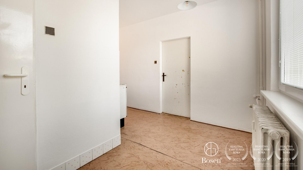 REZERVOVANÉ | Priestranný 3 izb.byt v skvelej lokalite, Ružinov, Andreja Mráza, 81 m2