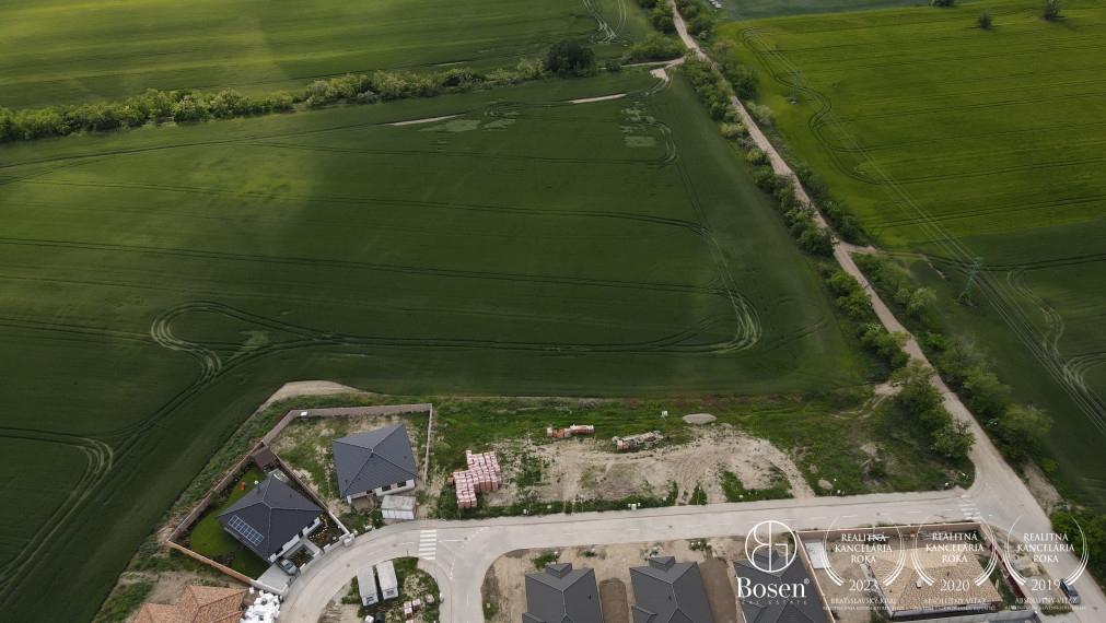 BOSEN |Pozemok  v Senci - Južná Brána