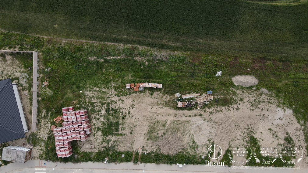 BOSEN |Pozemok  v Senci - Južná Brána