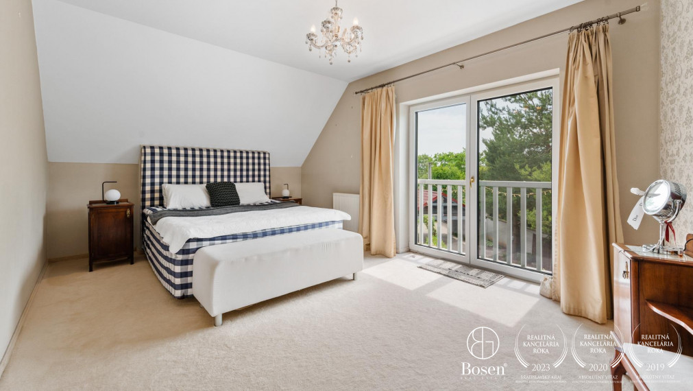 BOSEN | Rodinný dom s bazénom a garážou v tichej lokalite, Bohdanovce nad Trnavou