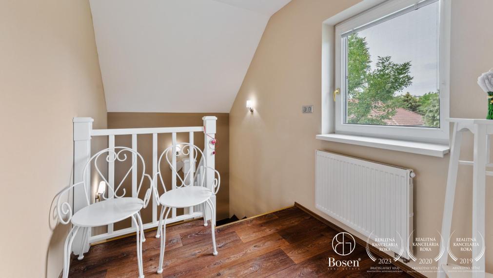 BOSEN | Rodinný dom s bazénom a garážou v tichej lokalite, Bohdanovce nad Trnavou