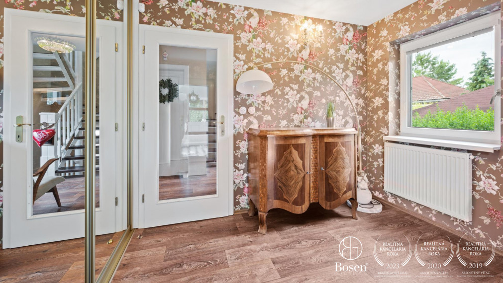 BOSEN | Rodinný dom s bazénom a garážou v tichej lokalite, Bohdanovce nad Trnavou