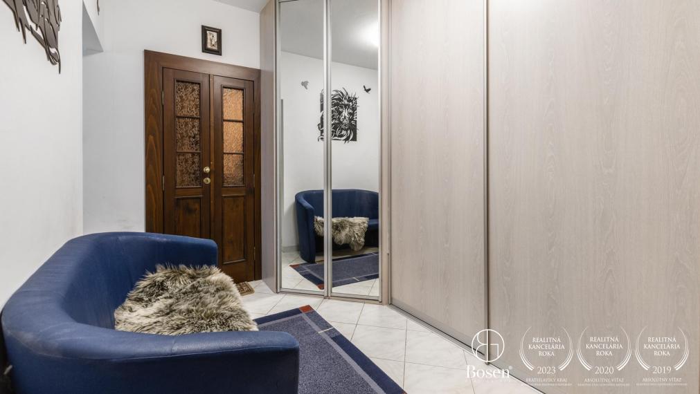 BOSEN | 3 izbový byt s presklenou loggiou v obľúbenej lokalite Ružinov, 78 m2