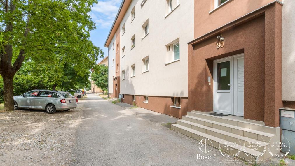 BOSEN | 2,5i Byt, Suvorovova, Pezinok