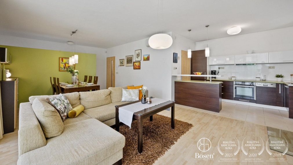 BOSEN | PREDANÉ | 4 izbový rodinný dom, Čierna Voda - Chorvátsky Grob, 692m2