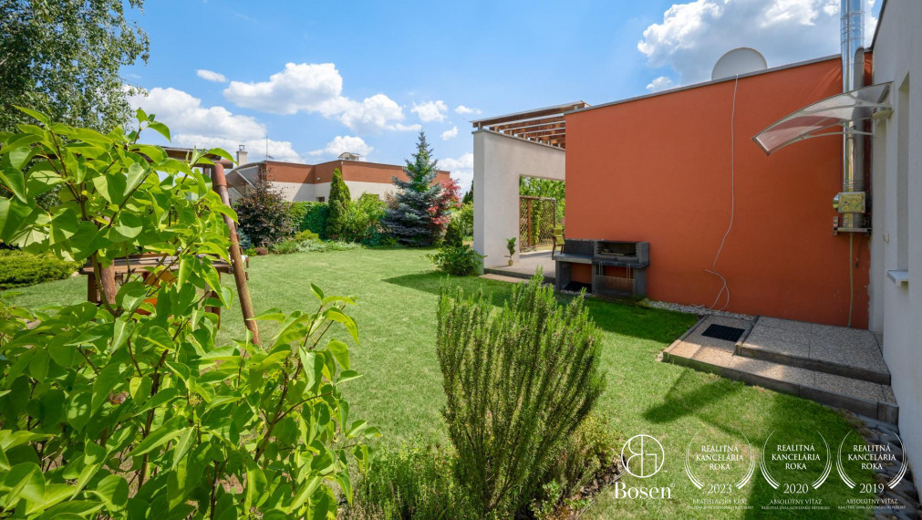 BOSEN | PREDANÉ | 4 izbový rodinný dom, Čierna Voda - Chorvátsky Grob, 692m2