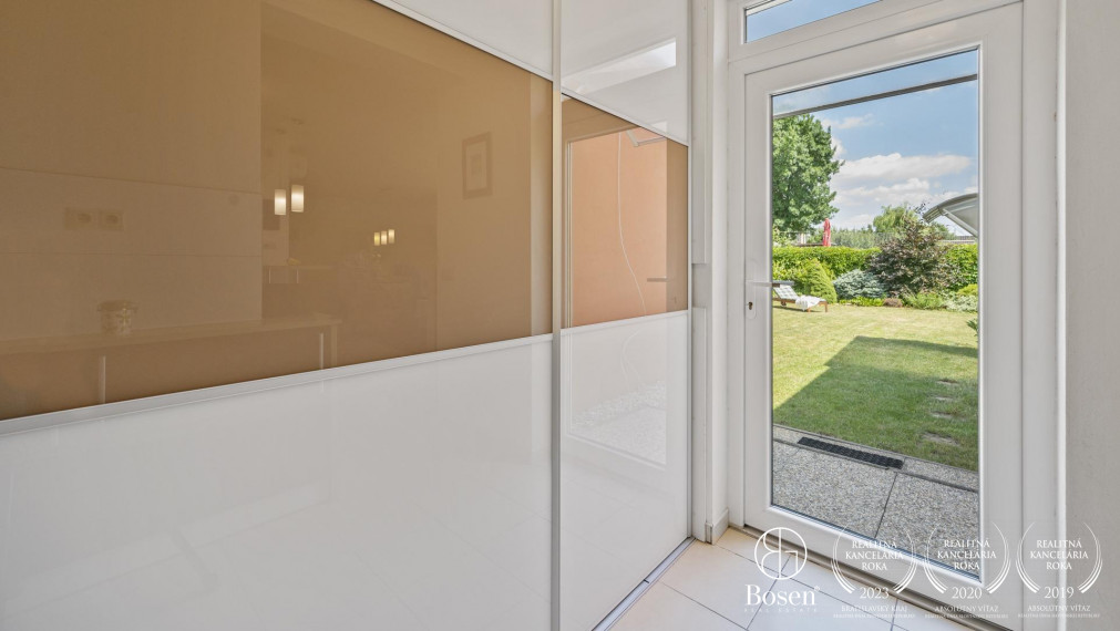 BOSEN | PREDANÉ | 4 izbový rodinný dom, Čierna Voda - Chorvátsky Grob, 692m2