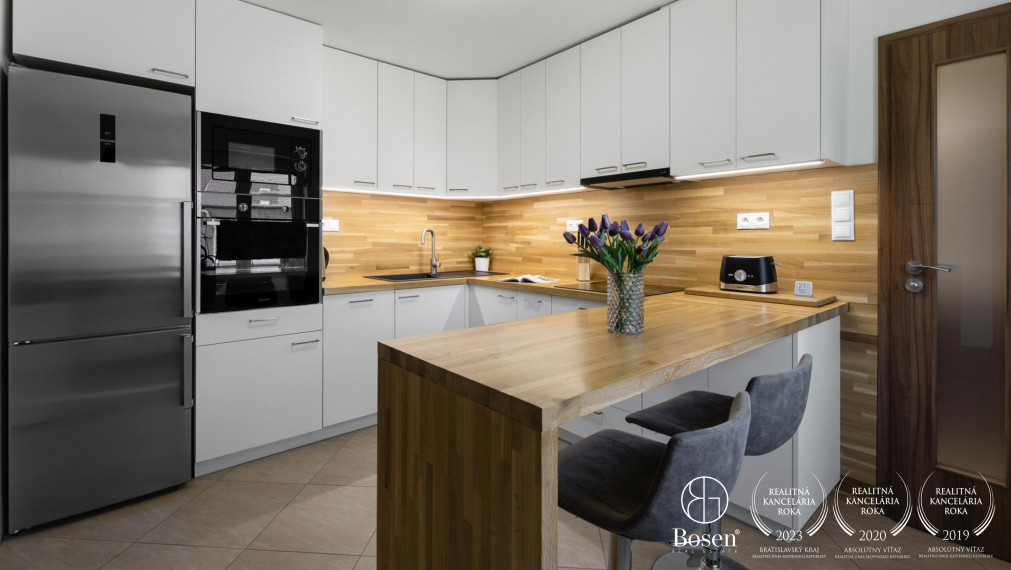 BOSEN | Predaj Rodinného domu so záhradou a garážou, Ružinov-Trnávka, Bratislava, 300 m2