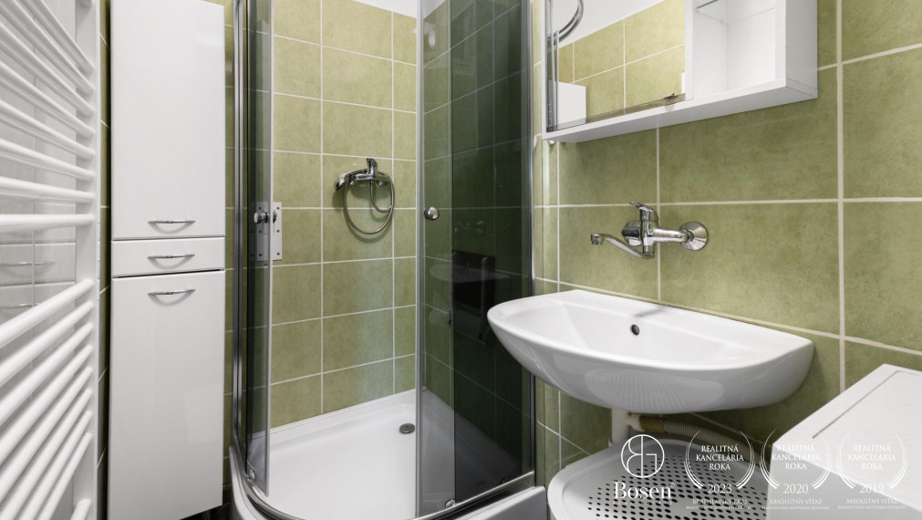 BOSEN | Predaj Rodinného domu so záhradou a garážou, Ružinov-Trnávka, Bratislava, 300 m2