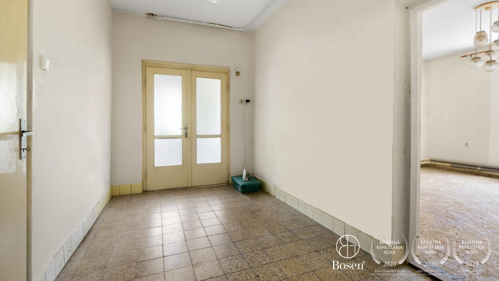 BOSEN | Predaj Rodinného domu so záhradou a garážou, Ružinov-Trnávka, Bratislava, 300 m2