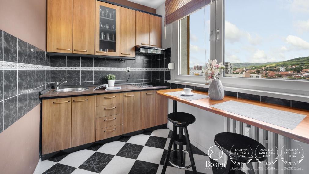 REZERVOVANÝ | Zariadený praktický 1.izbový byt, Rača, Žarnovická, 42 m2