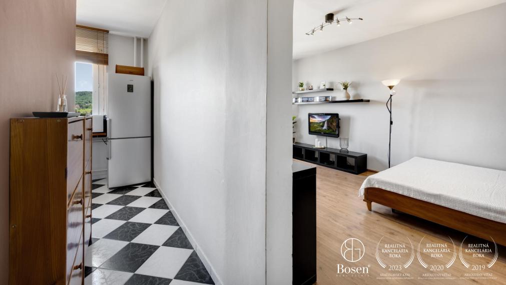 REZERVOVANÝ | Zariadený praktický 1.izbový byt, Rača, Žarnovická, 42 m2