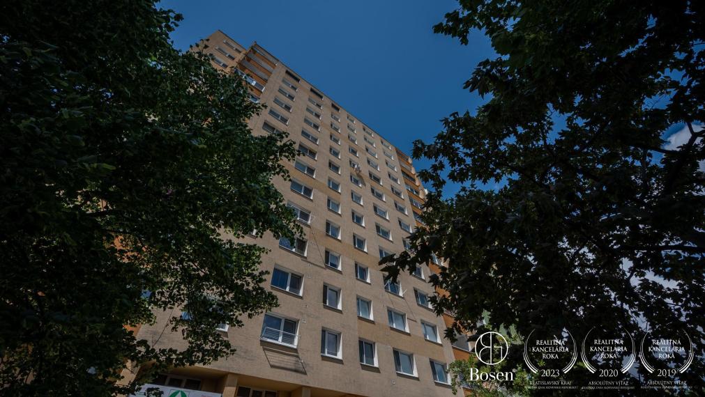 REZERVOVANÝ | Zariadený praktický 1.izbový byt, Rača, Žarnovická, 42 m2