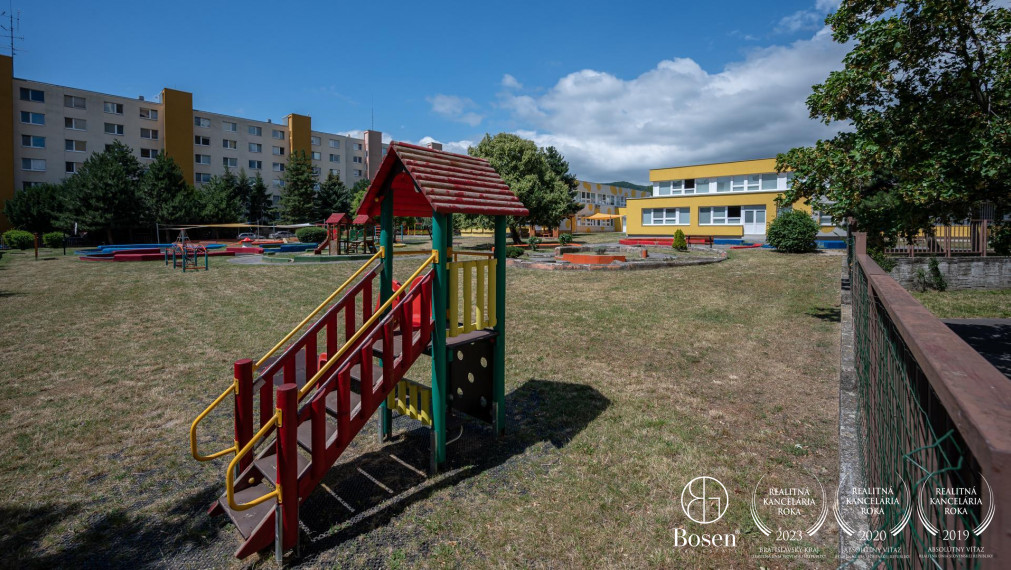 REZERVOVANÝ | Zariadený praktický 1.izbový byt, Rača, Žarnovická, 42 m2