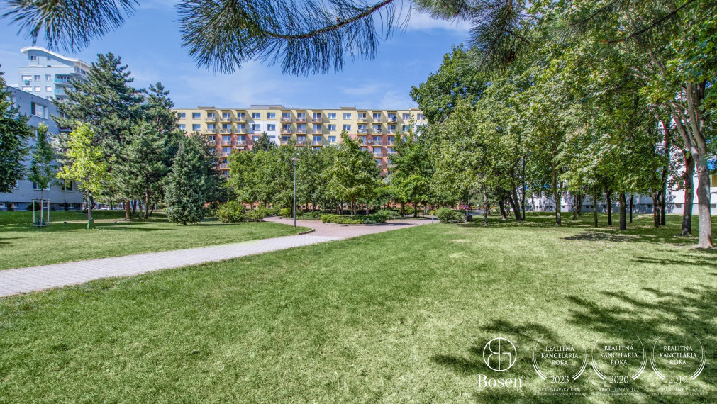 PREDANÉ: BOSEN | 2 izbový byt pri OC Retro, Ružinov, 65 m2