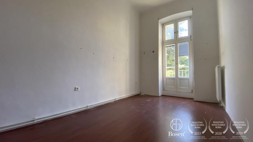 PREDANÉ: BOSEN | Staromestský 3 izb. byt s vysokými stropmi, Podjavorinskej, 96 m2