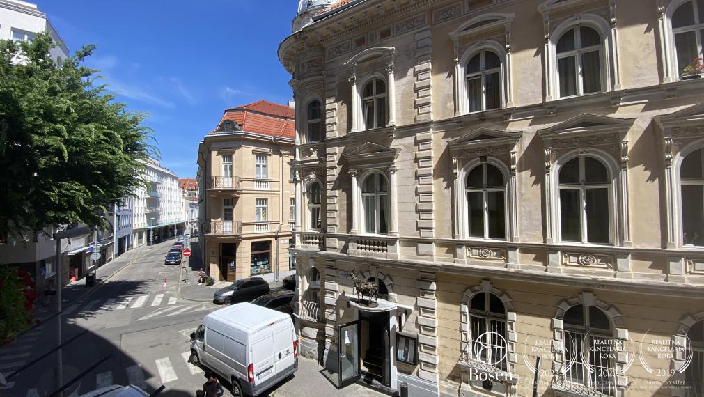 PREDANÉ: BOSEN | Staromestský 3 izb. byt s vysokými stropmi, Podjavorinskej, 96 m2