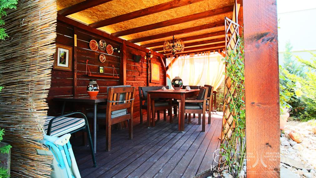 BOSEN | 2 izbový byt v rodinnom dome na prenájom, Veľký Biel