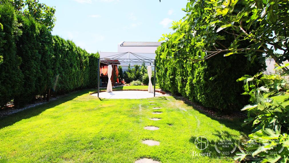 BOSEN | 2 izbový byt v rodinnom dome na prenájom, Veľký Biel