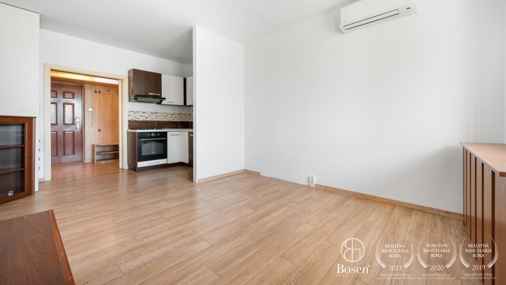 BOSEN | Slnečný 4.izb.byt s loggiou a pivnicou, Ružinov, Babušková, 80 m2