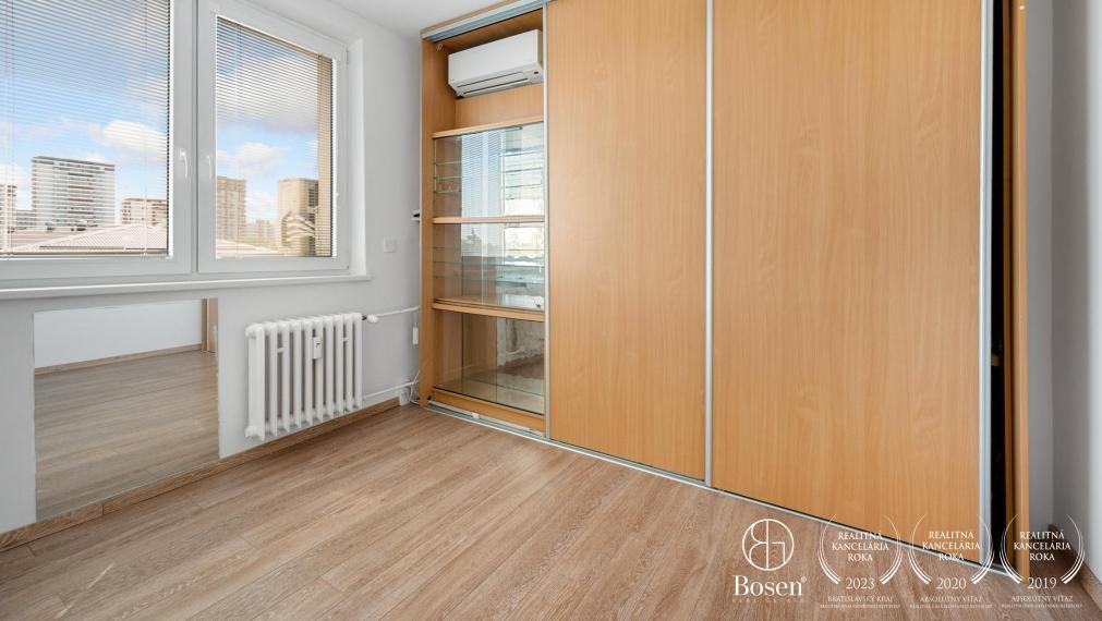 BOSEN | Slnečný 4.izb.byt s loggiou a pivnicou, Ružinov, Babušková, 80 m2