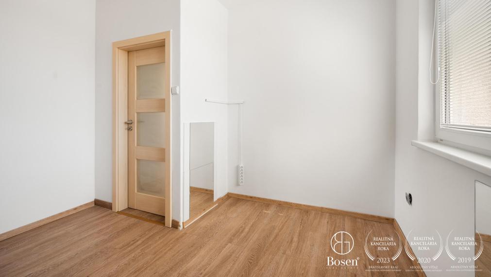 BOSEN | Slnečný 4.izb.byt s loggiou a pivnicou, Ružinov, Babušková, 80 m2