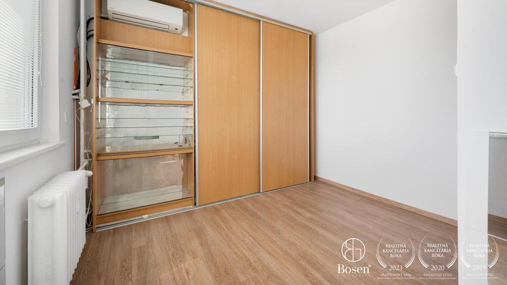 BOSEN | Slnečný 4.izb.byt s loggiou a pivnicou, Ružinov, Babušková, 80 m2