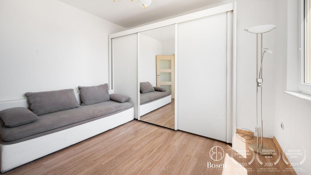 BOSEN | Slnečný 4.izb.byt s loggiou a pivnicou, Ružinov, Babušková, 80 m2