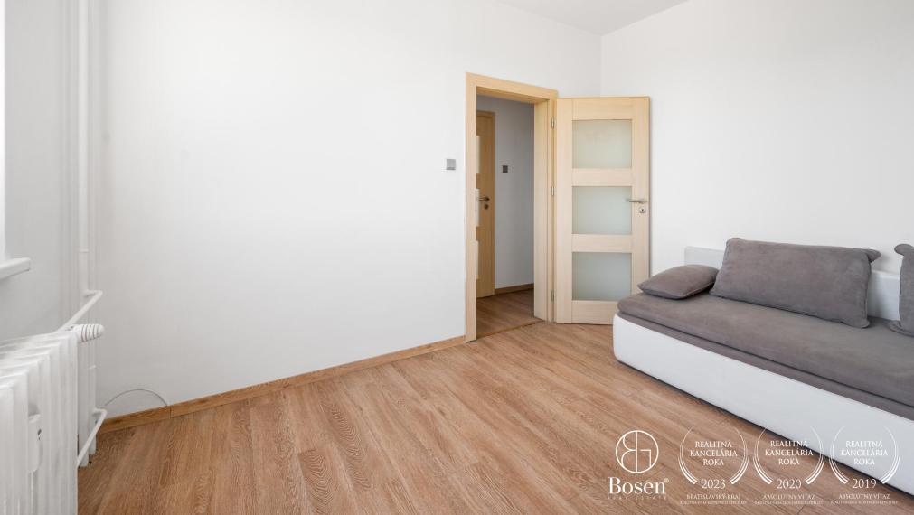 BOSEN | Slnečný 4.izb.byt s loggiou a pivnicou, Ružinov, Babušková, 80 m2