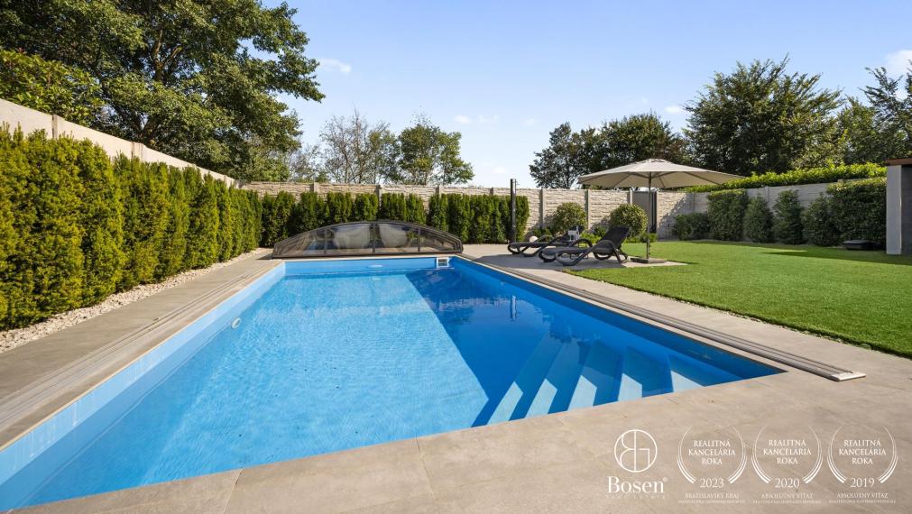 BOSEN | Nadštandardný 5 izb. bungalov s bazénom v tichej lokalite, Rovinka, Jarná