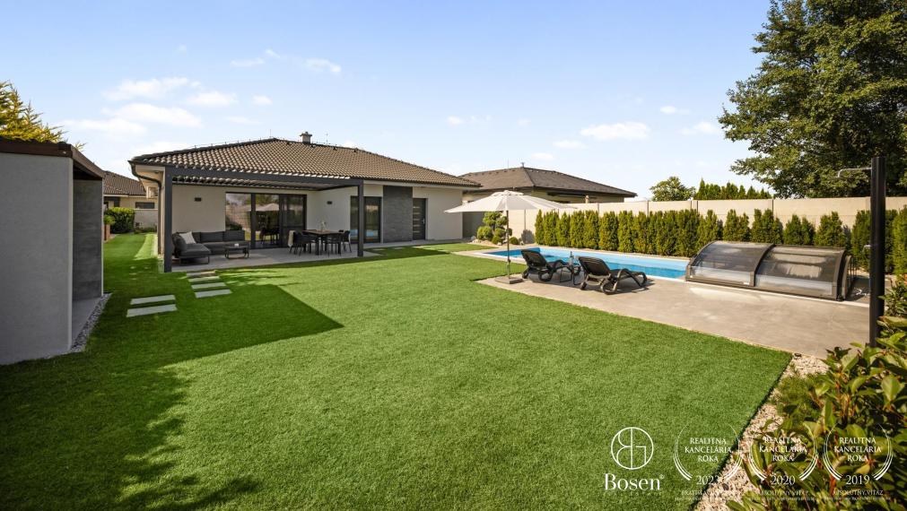 BOSEN | Nadštandardný 5 izb. bungalov s bazénom v tichej lokalite, Rovinka, Jarná