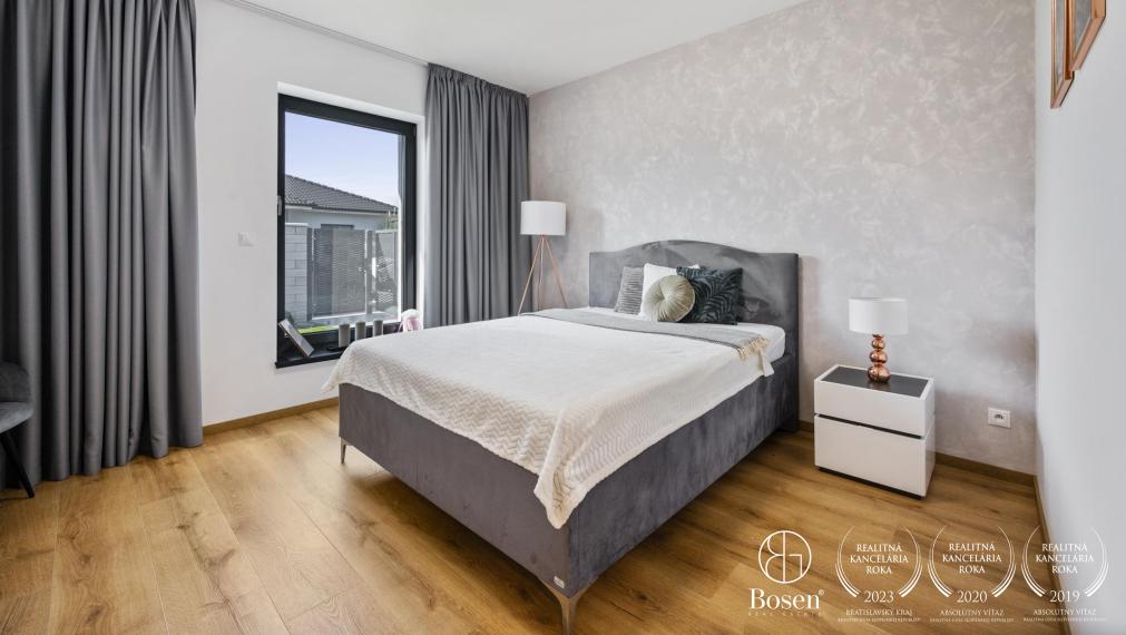 BOSEN | Nadštandardný 5 izb. bungalov s bazénom v tichej lokalite, Rovinka, Jarná