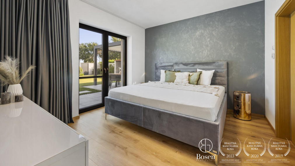 BOSEN | Nadštandardný 5 izb. bungalov s bazénom v tichej lokalite, Rovinka, Jarná