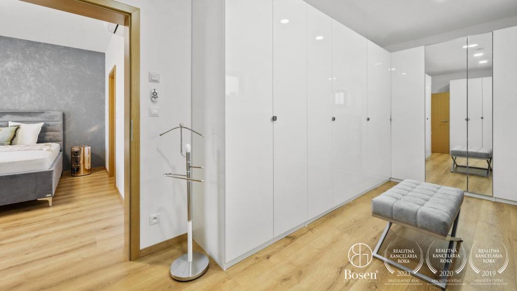 BOSEN | Nadštandardný 5 izb. bungalov s bazénom v tichej lokalite, Rovinka, Jarná