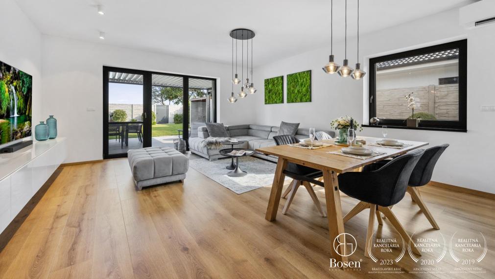 BOSEN | Nadštandardný 5 izb. bungalov s bazénom v tichej lokalite, Rovinka, Jarná