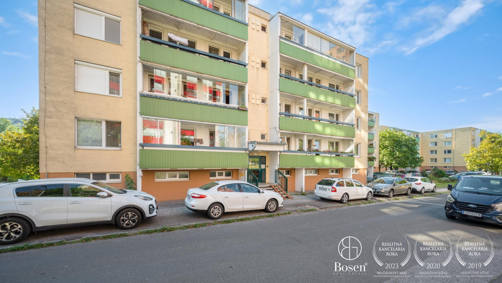 BOSEN | Slnečný 4i byt s priestrannou loggiou, Dúbravka, Lipského, 93,42 m2