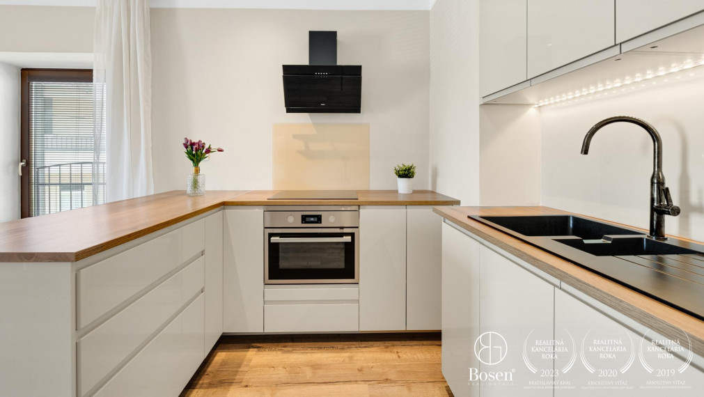 PREDANÉ - BOSEN | 2 izbový slnečný byt s parkovaním, Bernolákovo