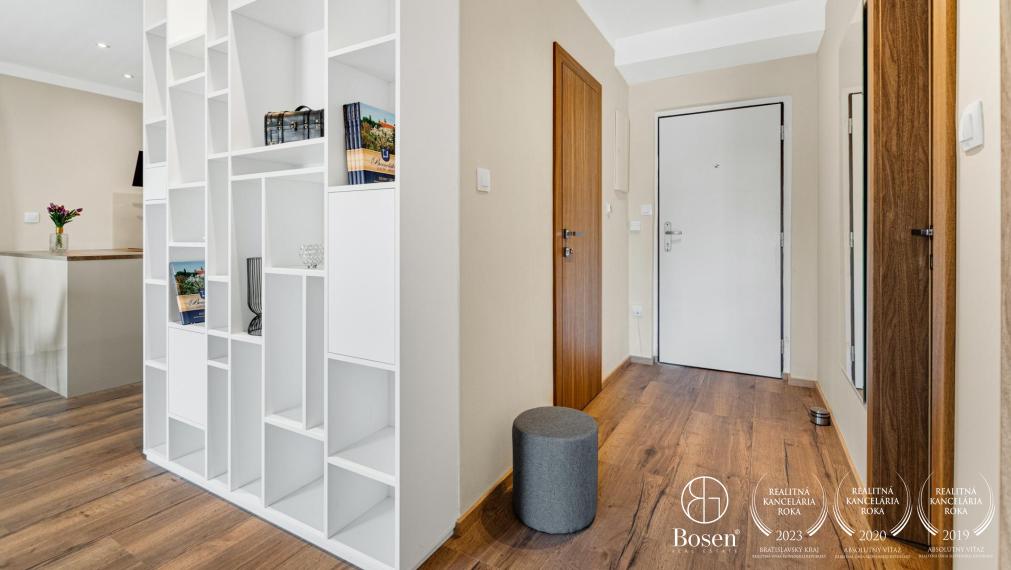PREDANÉ - BOSEN | 2 izbový slnečný byt s parkovaním, Bernolákovo