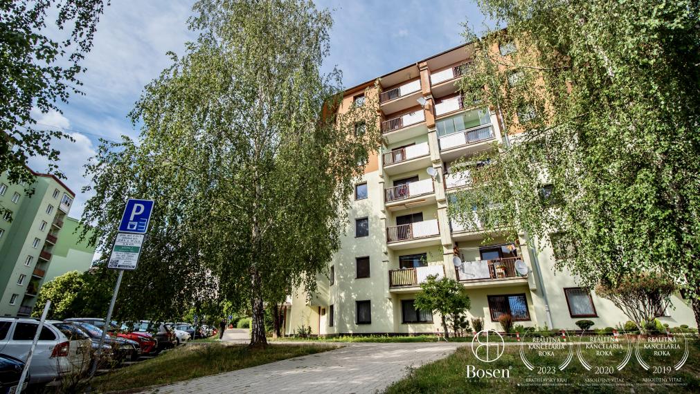 BOSEN | NA PREDAJ 3i tehlový byt - Trenčín 78m2