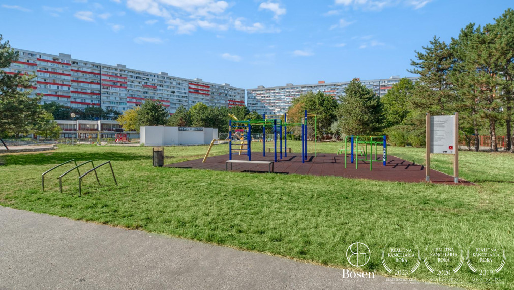 PREDANÉ: BOSEN | Zariadený 2 izb. byt na začiatku Petržalky, Gessayova, 53 m2