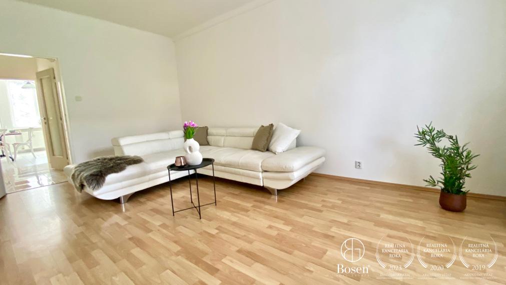 BOSEN | PRENAJATÉ | Prenájom 2 izbový byt s balkónom, Bratislava - m.č. Staré Mesto, ulica Záhrebská