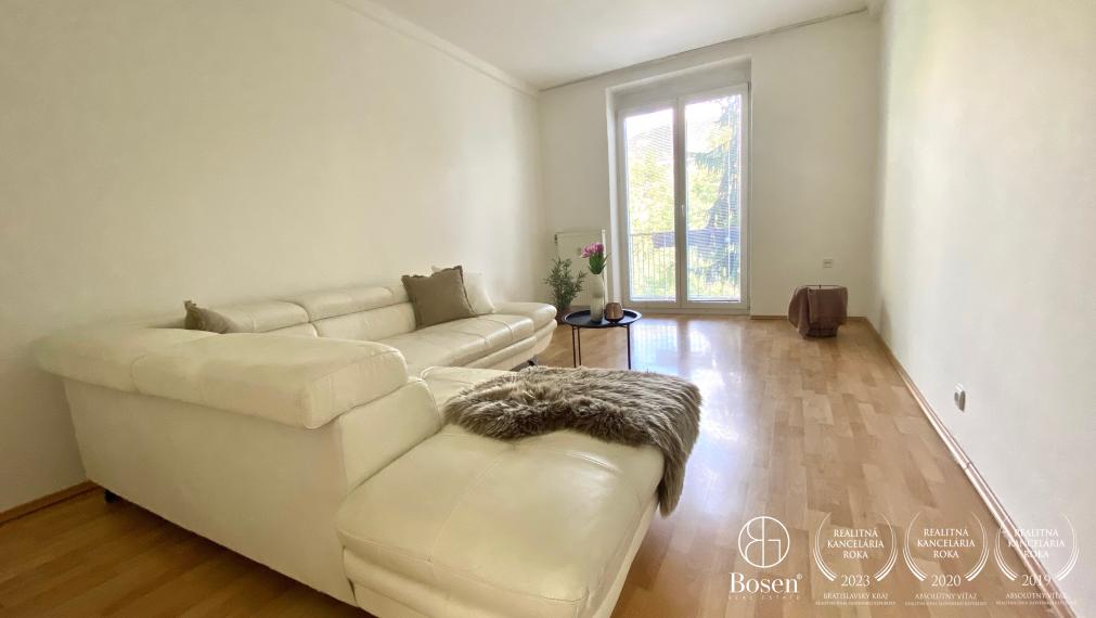 BOSEN | PRENAJATÉ | Prenájom 2 izbový byt s balkónom, Bratislava - m.č. Staré Mesto, ulica Záhrebská