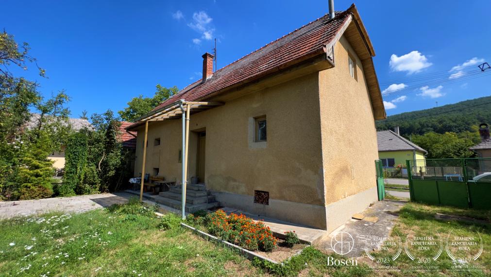 Rezervované - RD s výnimočným pozemkom 1379 m2