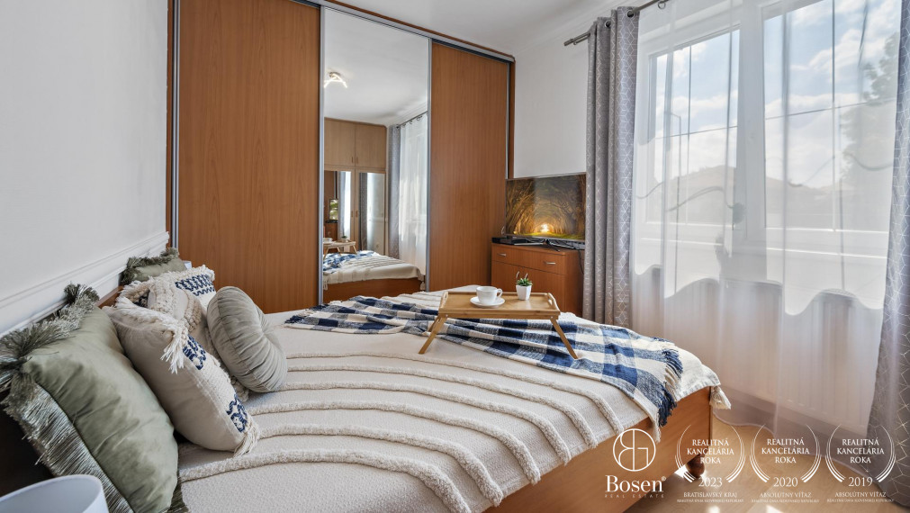 BOSEN | 9 izbový rodinný dom so zimnou záhradou a garážou, Mosonmagyaróvár, 736 m2